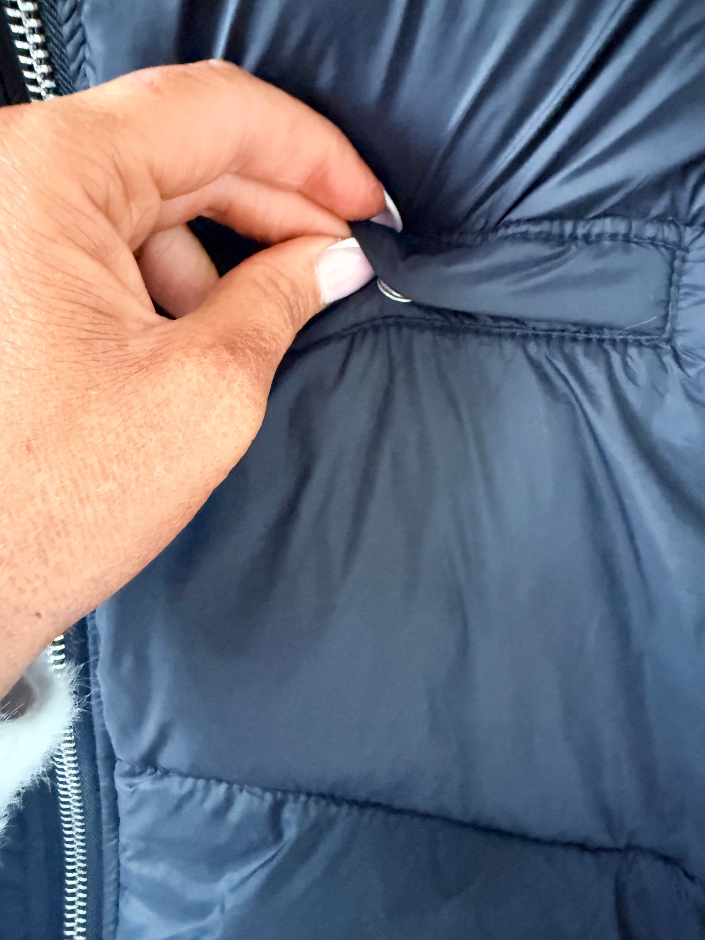 Pull & Bear black gilet - size XS