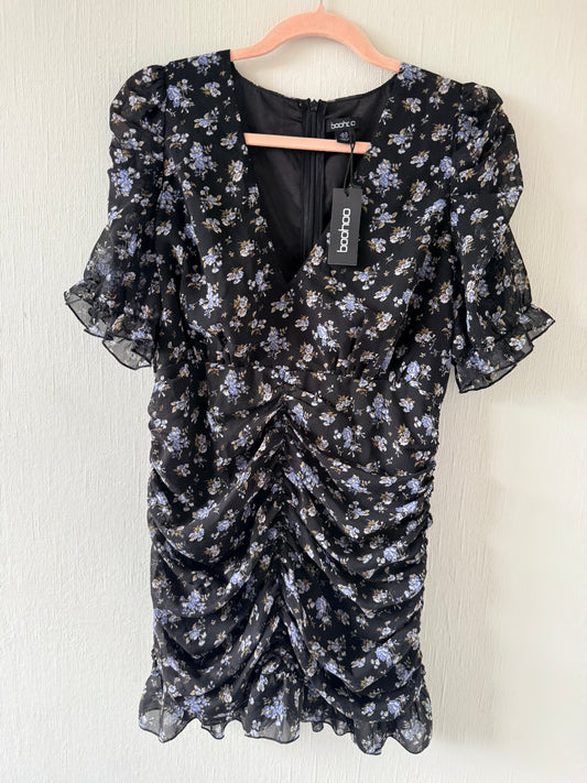 Women’s boohoo floral dress - size 14 - new with tags