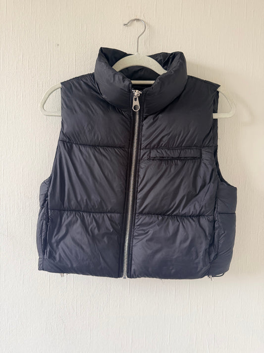 Pull & Bear black gilet - size XS