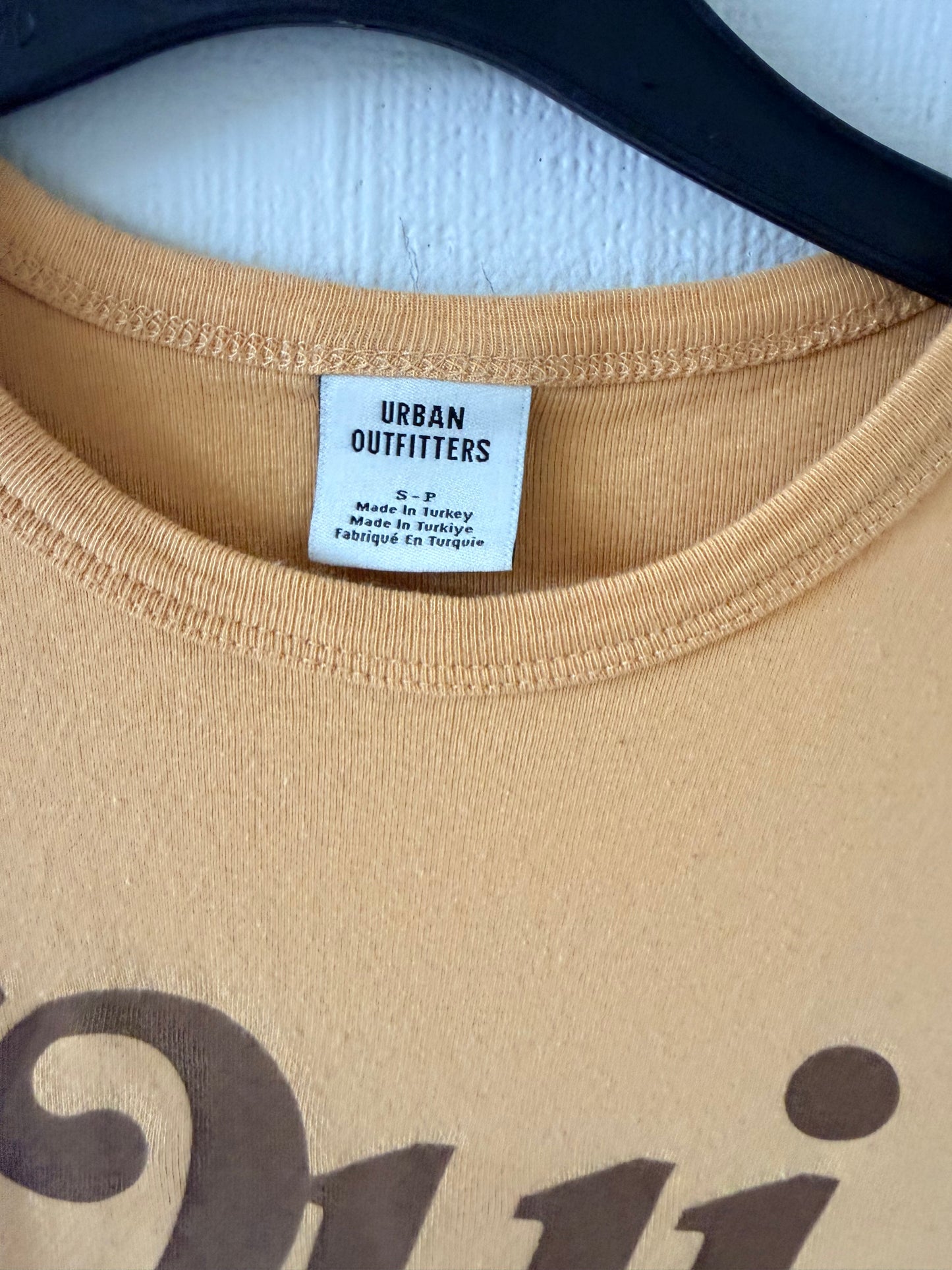 Urban Outfitters T-shirt - size 6-8