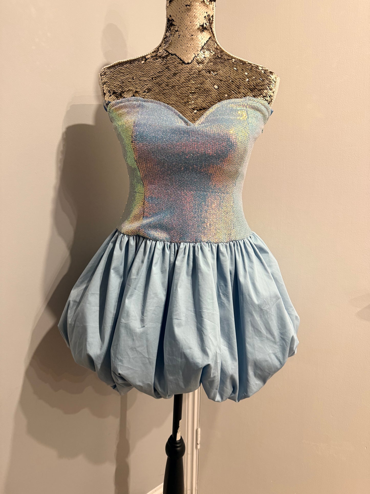 Amy Lynn blue sequin dress - size 8