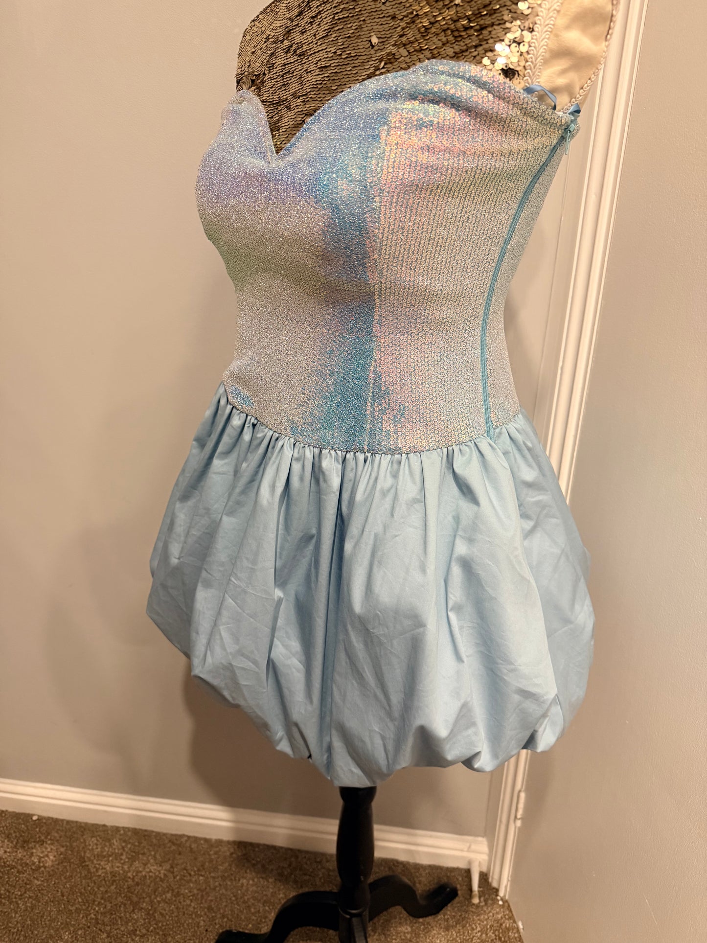 Amy Lynn blue sequin dress - size 8